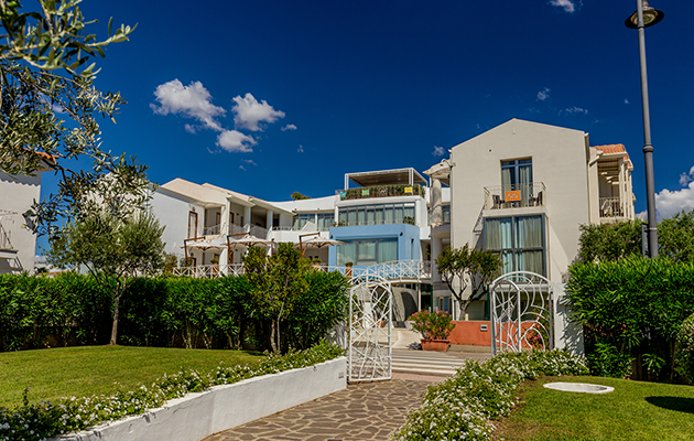 The Pelican Beach Resort and Spa