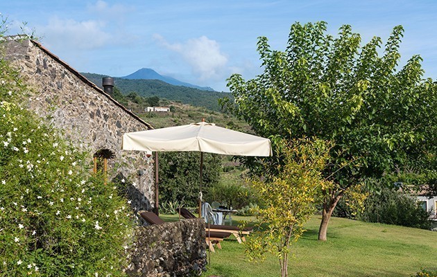 Monaci delle Terre Nere