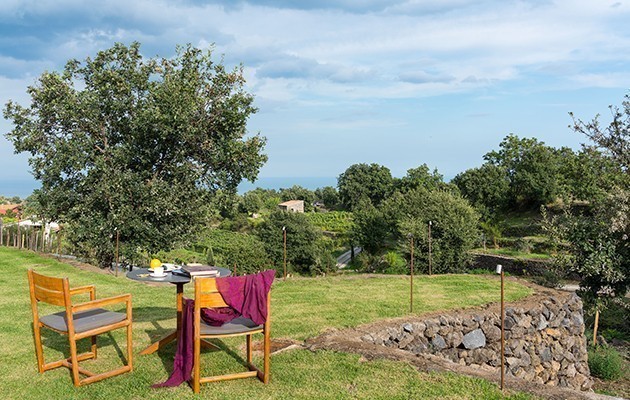 Monaci delle Terre Nere
