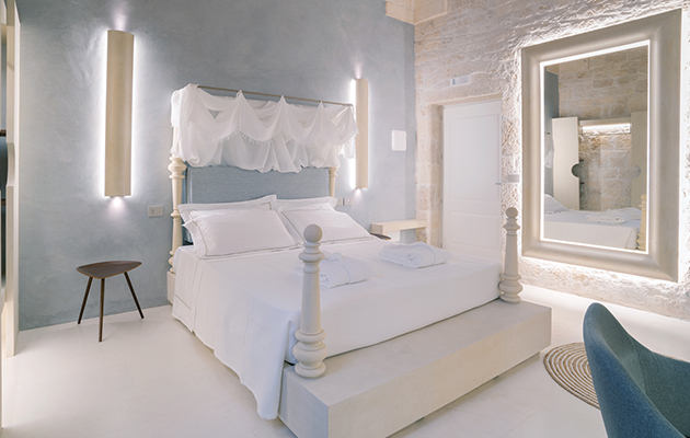 Vico Bianco Raro Rooms